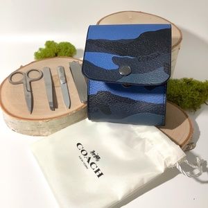 Coach Grooming Kit